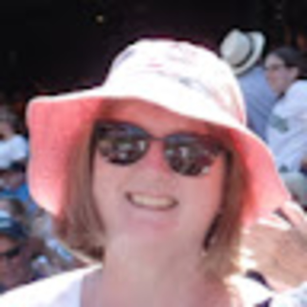 Meet your Posher, Laura